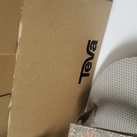 Teva Women's size 7 Universal Wildflower 1125201 / Pyor - Picture 7 of 10